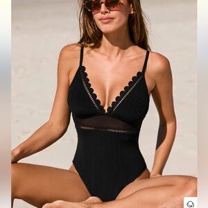 Cupshe Feel the Rush Black One-Piece Swimsuit